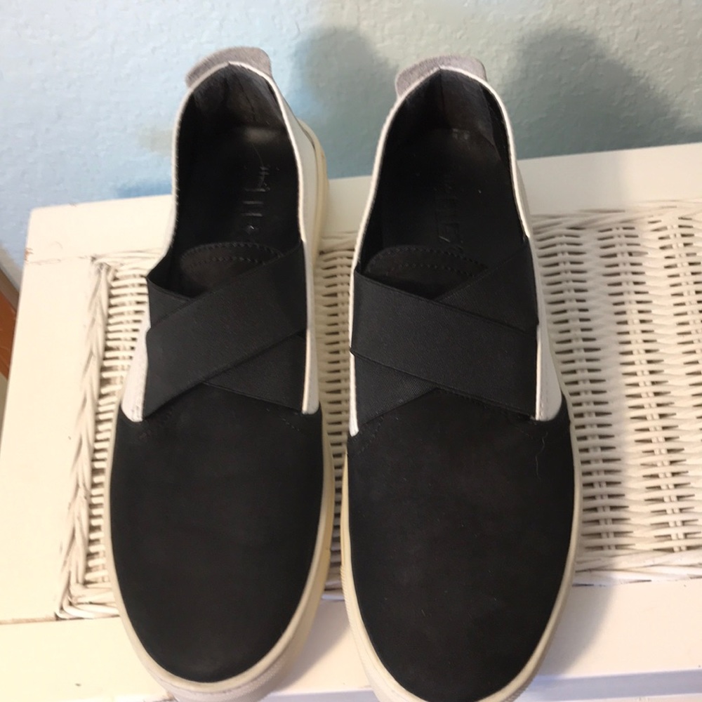 Beautiful The Flex LaCross Leather Slip On Sneaker